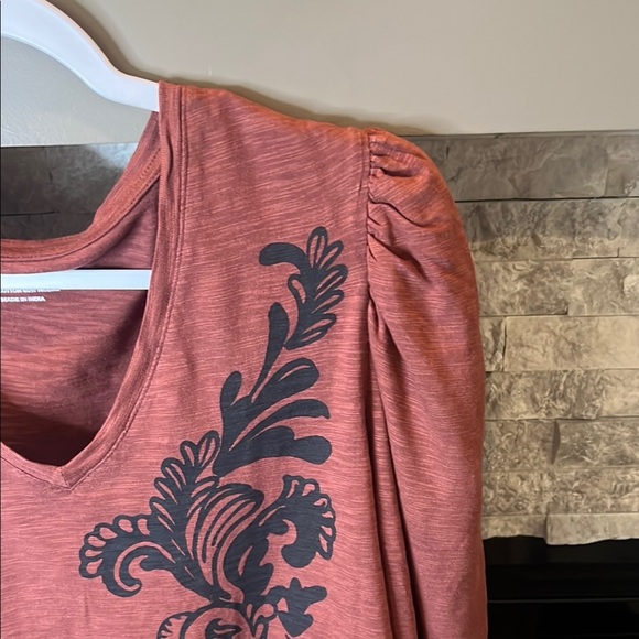 Chico's Cotton Slub Basic Rust Knit V neckline Graphic Blouse size XL /3 - Picture 7 of 11